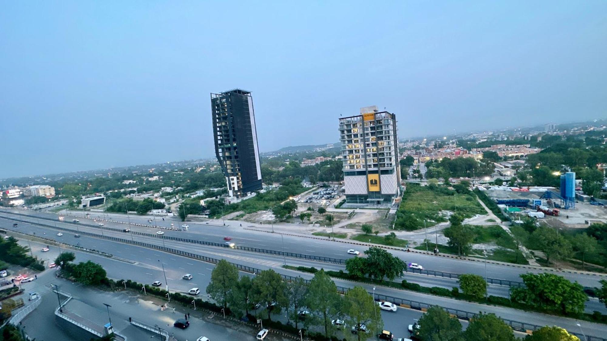 Centaurus Apartment Islamabad Exterior photo