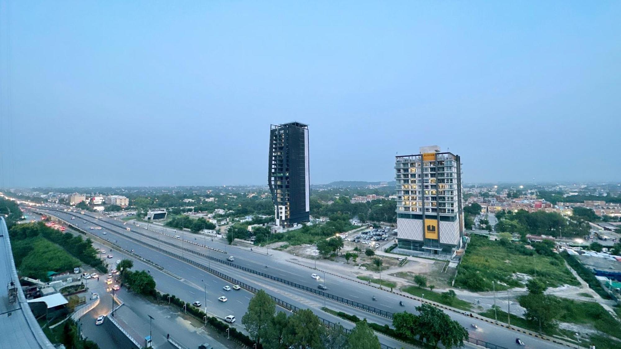 Centaurus Apartment Islamabad Exterior photo